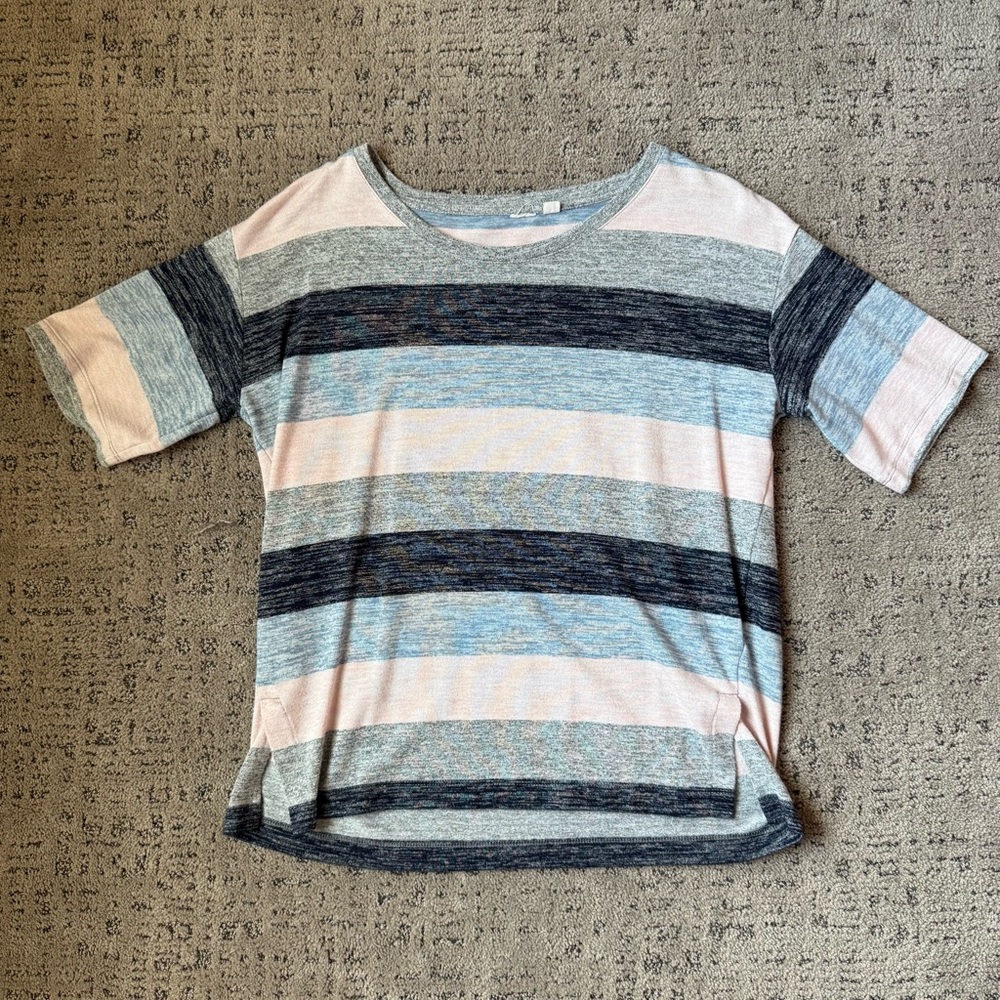 GAP Blue, Pink, and Grey Short Sleeve Tee